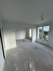 Pièce avec sol entièrement bâché pour préparation peinture - chantier Yvelines