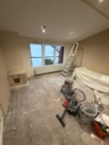 Suite parentale avant peinture, mur en cours d'enduit - chantier Yvelines